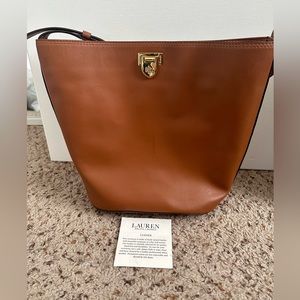 Lauren Ralph Lauren Leather Medium Harlow Bucket Handbag - Lauren Tan